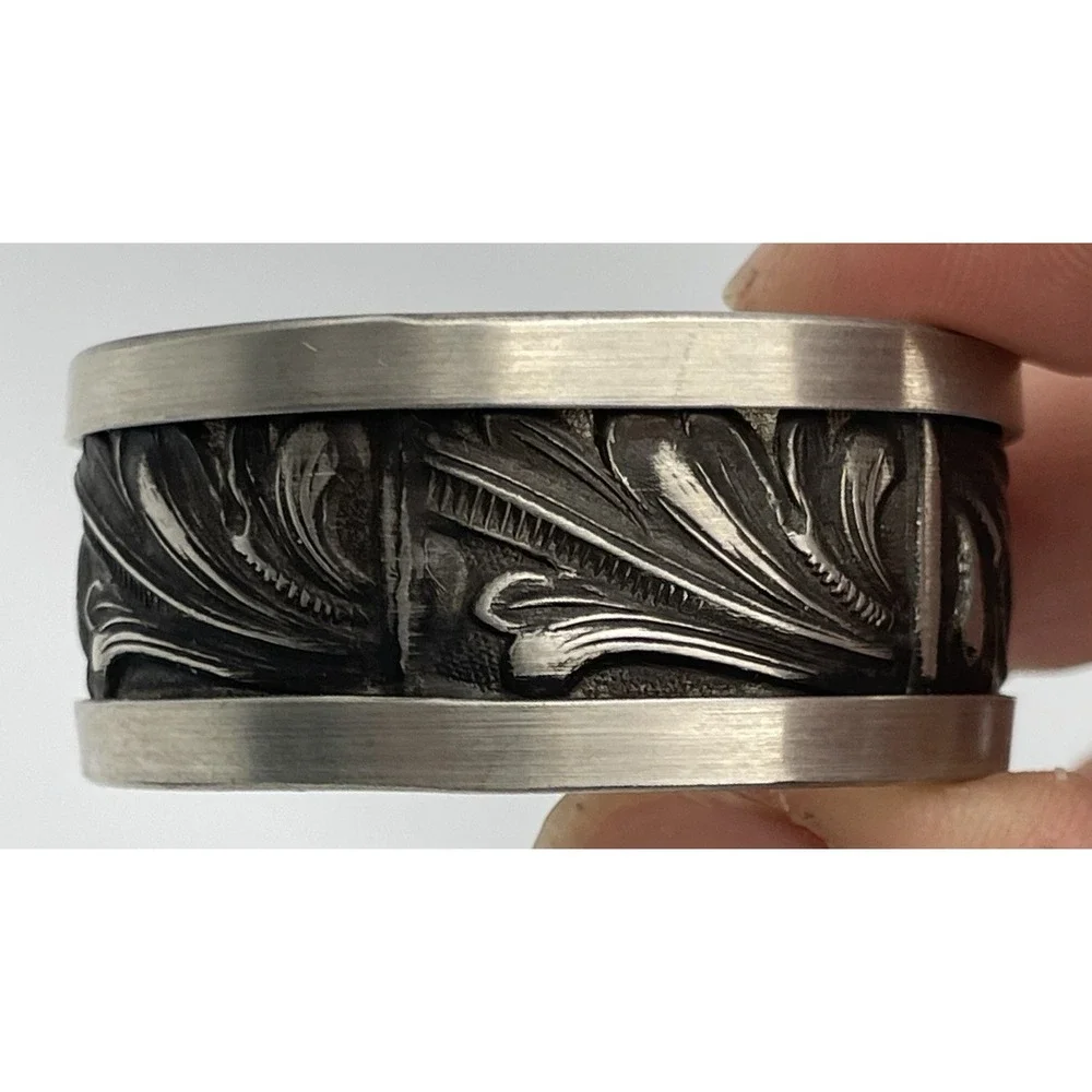 Vintage Set of 4 Norwegian Style Pewter Napkin Rings Embossed Scroll Design Box